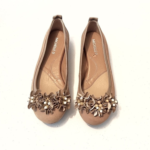 Michelle D Shoes - Michelle D leather floral slip on cushioned shoes flats brown tan beaded 7.5M